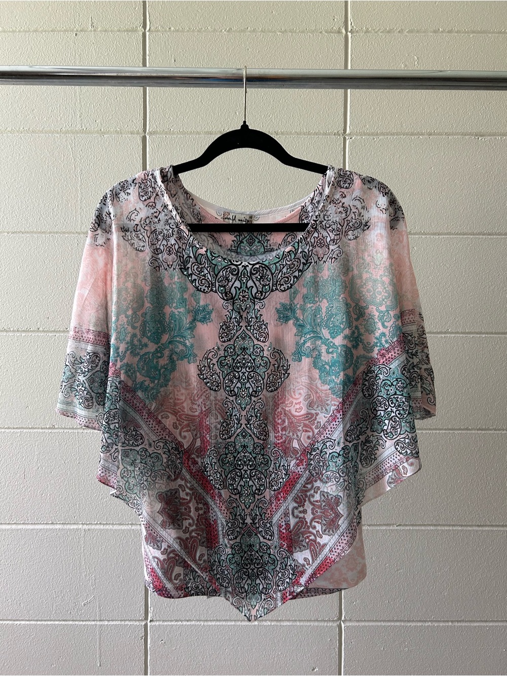 World Unity Women’s Peach & Teal Printed Scoop Neck Poncho Top